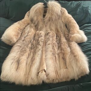 Lynx fur coat size 4